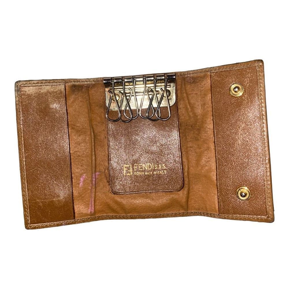 🔑 Vintage FENDI Italy Leather Key Holder Wallet 6-Hook Snap Closure‎